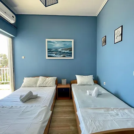 Above The Sea Apartmán