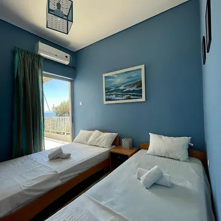 Above The Sea * Agioi Theodoroi (Corinthia)