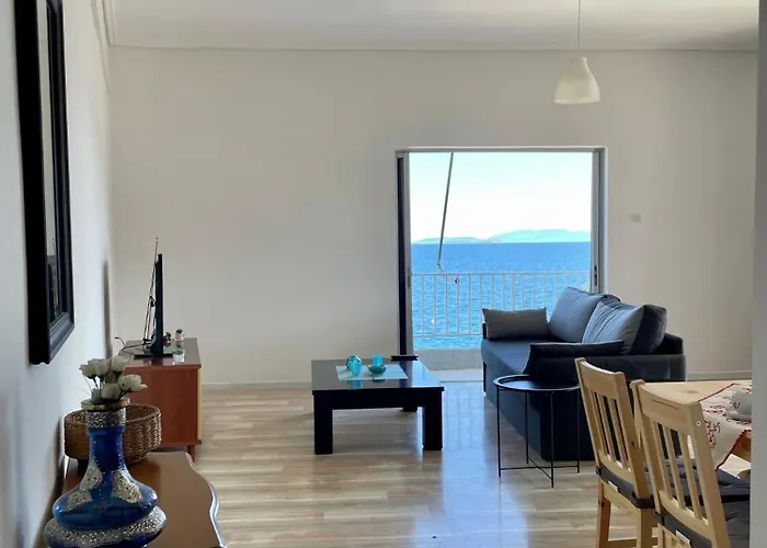 Apartament Above The Sea