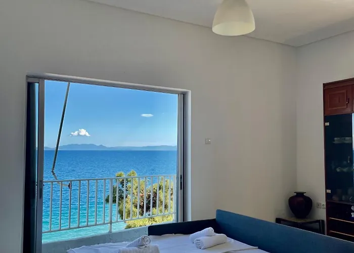 Above The Sea Apartament