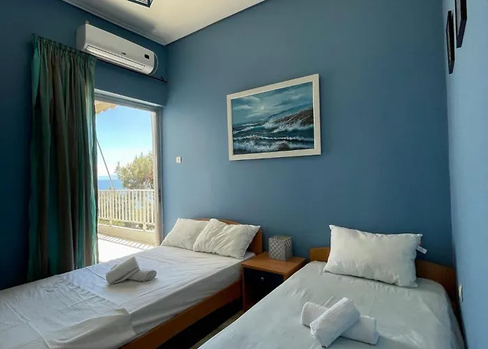 Above The Sea * أغيوي ثيودوروي